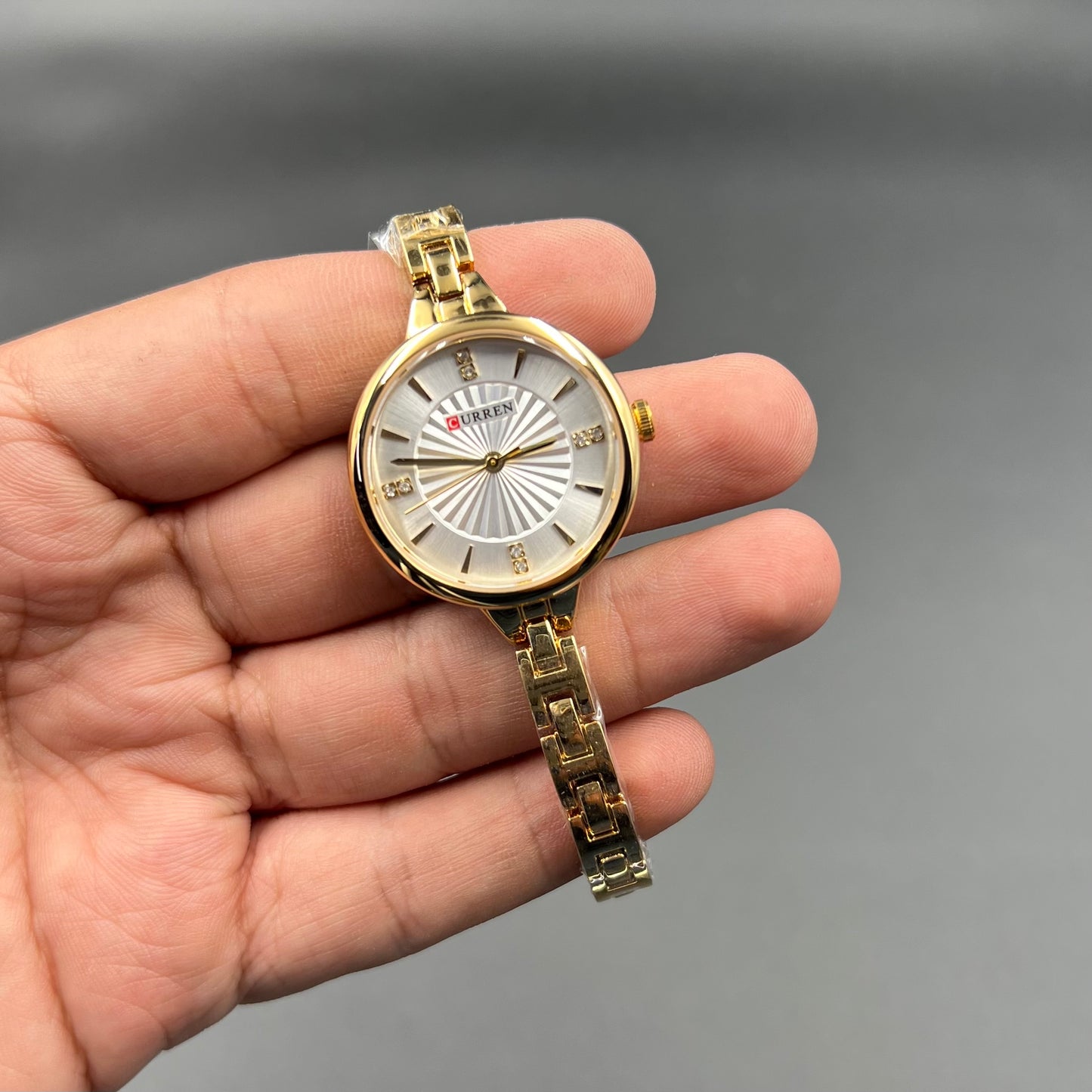 Ladies Curren White Dail Golden Case