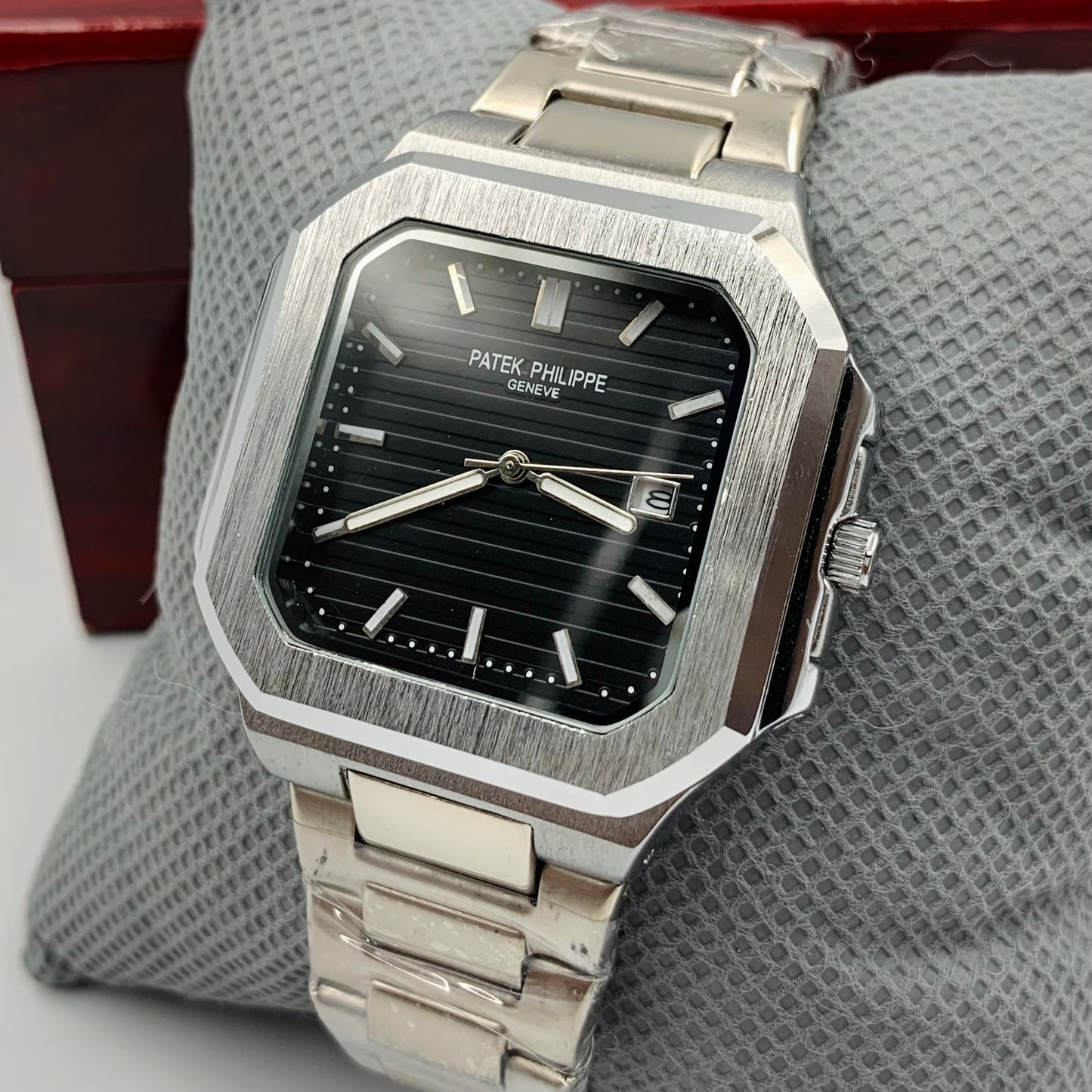 Patek Geneve Black Dail Silver Chain Watch