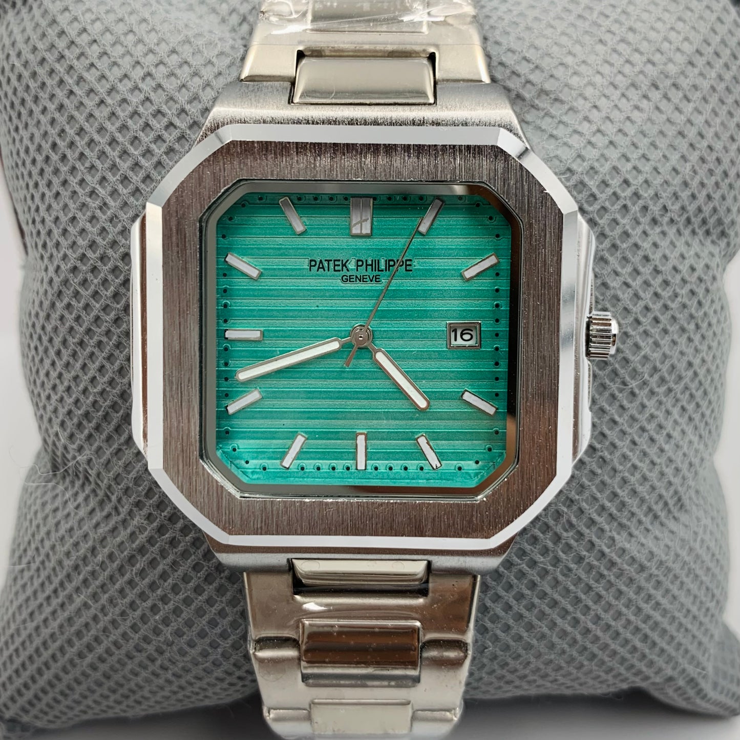 Patek Geneve Tiffny Dail Silver Chain Watch
