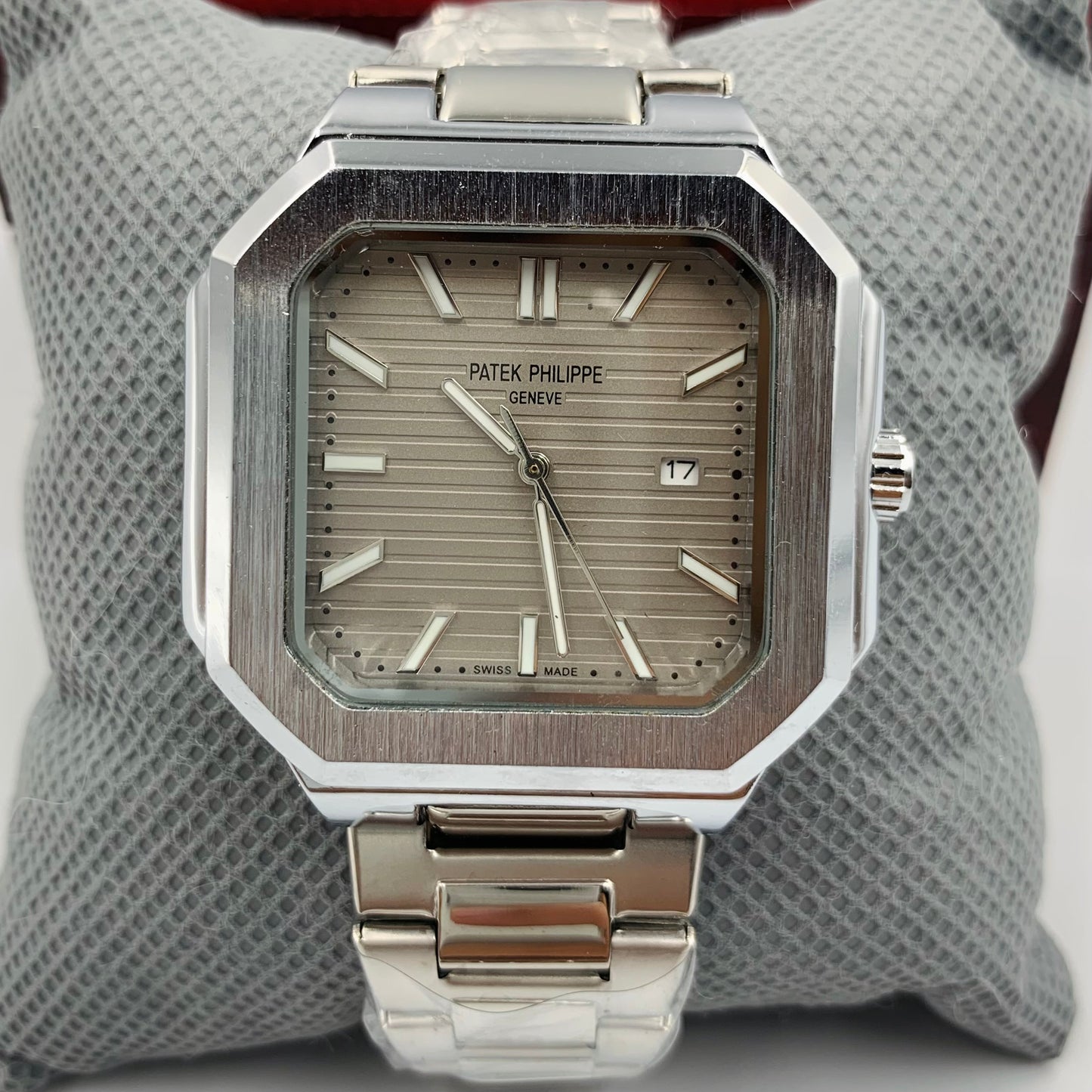 Patek Geneve Grey Dail Silver Chain Watch