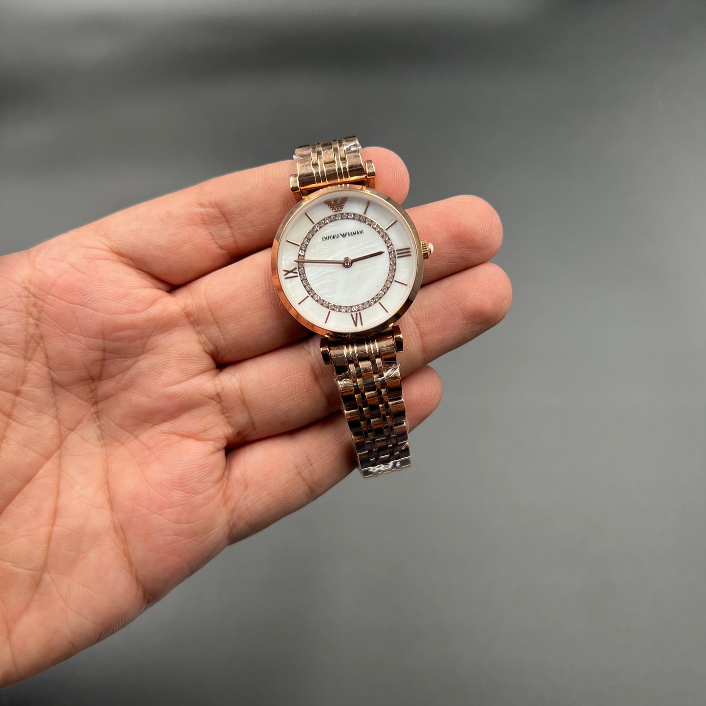 Ladies EMA White Dail Golden Case