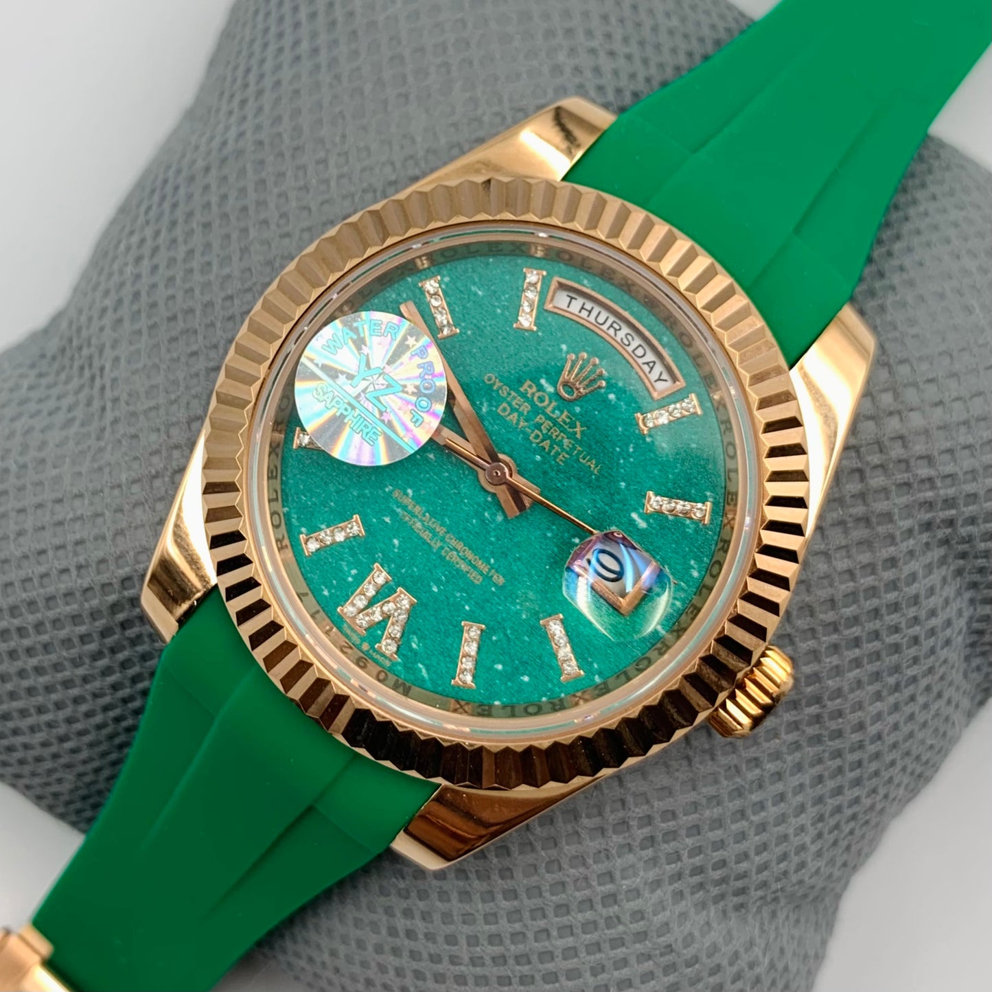 Rolx Green Golden Watch