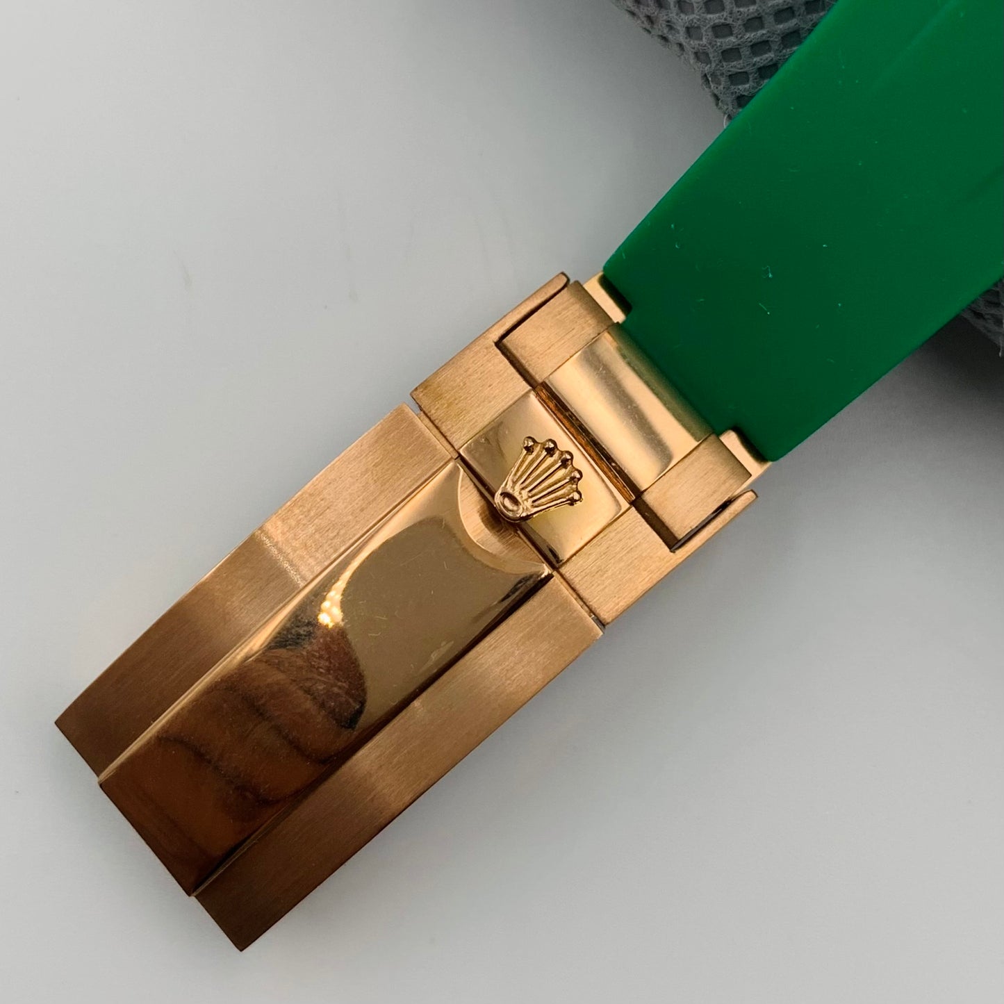 Rolx Green Golden Watch