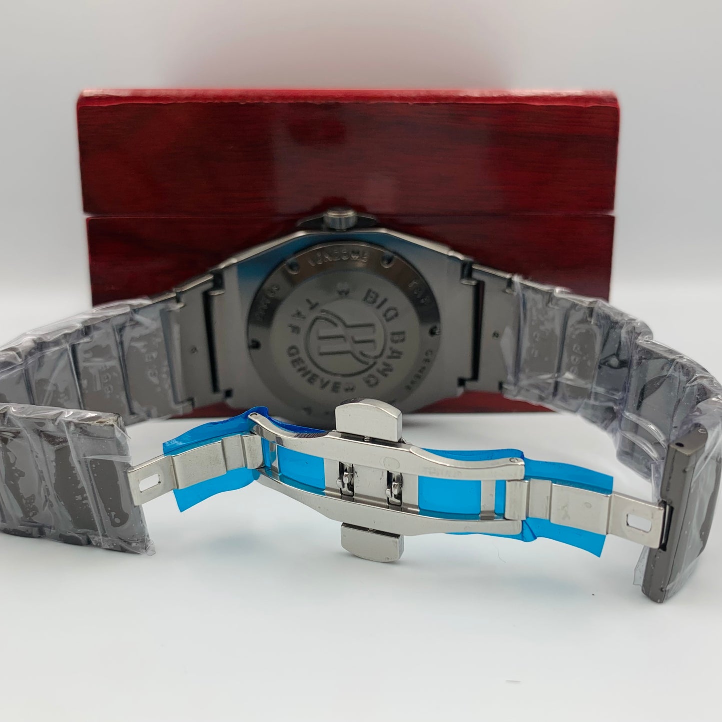 Hub White Black Watch