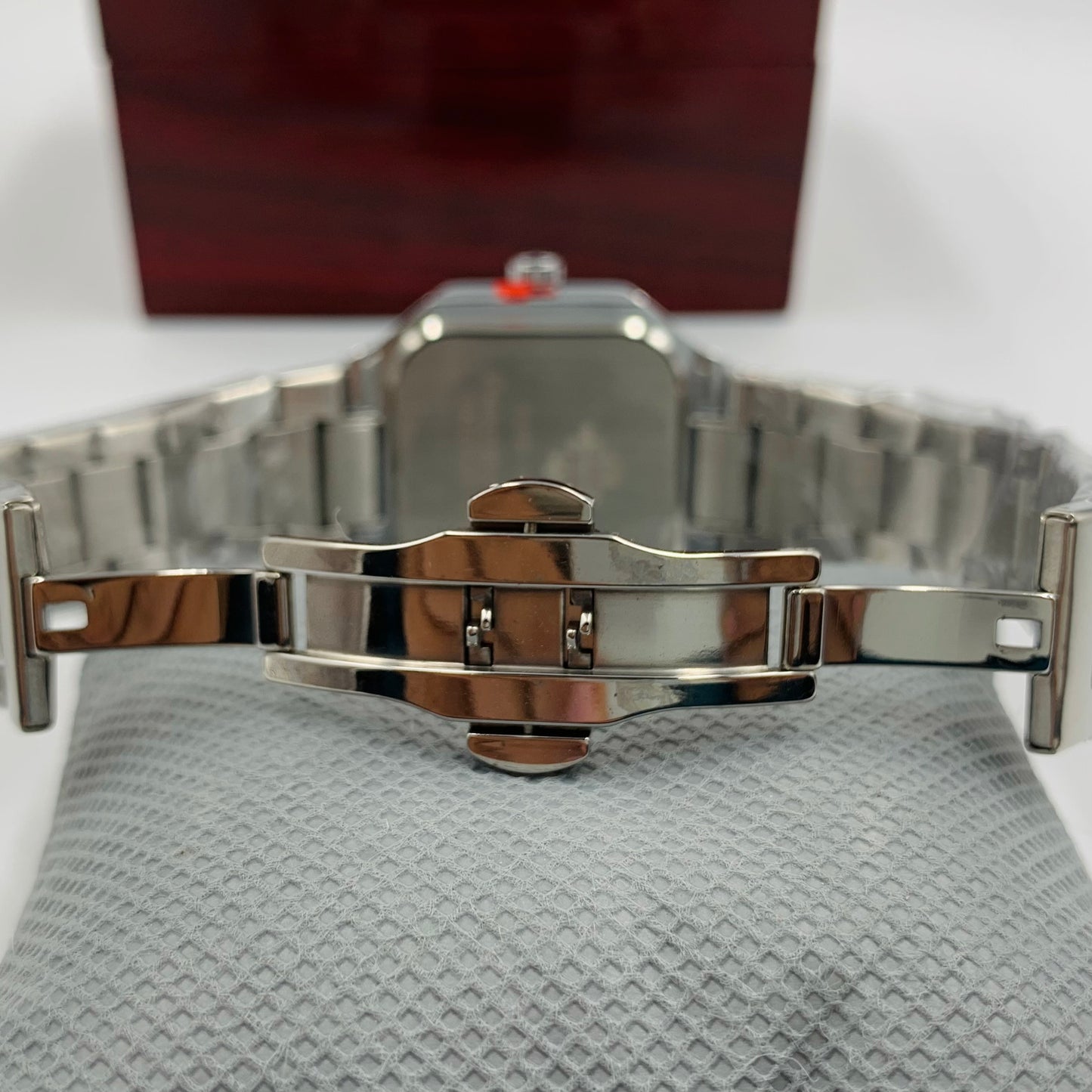 Patek Geneve Tiffny Dail Silver Chain Watch