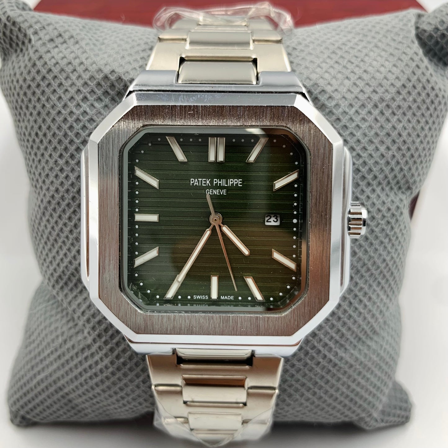 Patek Geneve Green Dail Silver Chain Watch