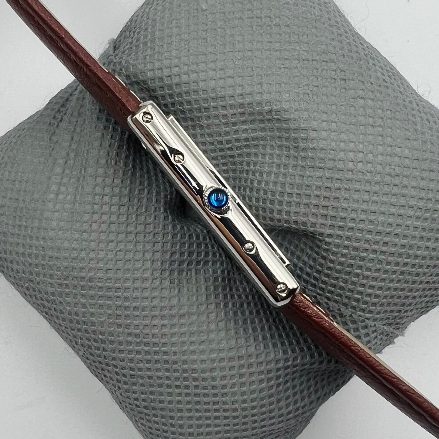 Master Cart!er Tank Silver Brown