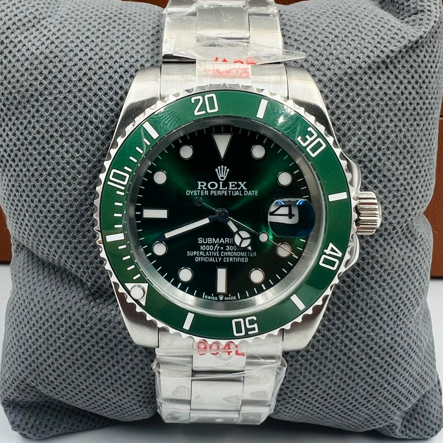 Rolx Submariner Silver Green Automatic Watch