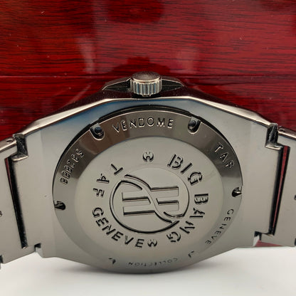 Hub White Black Watch