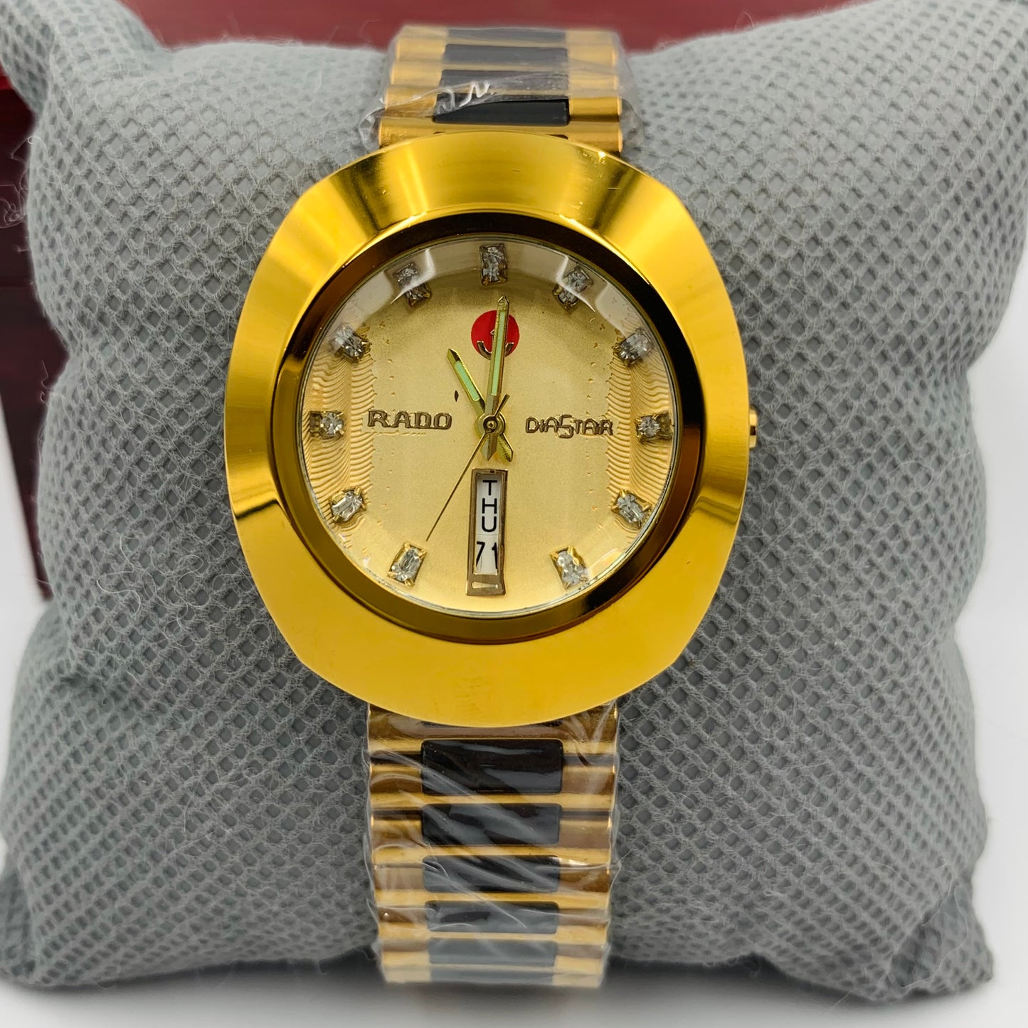 R@do Diastar Simple Golden Dail Watch