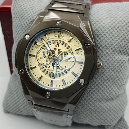 Hub White Black Watch