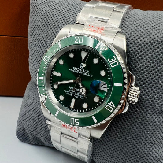 Rolx Submariner Silver Green Automatic Watch