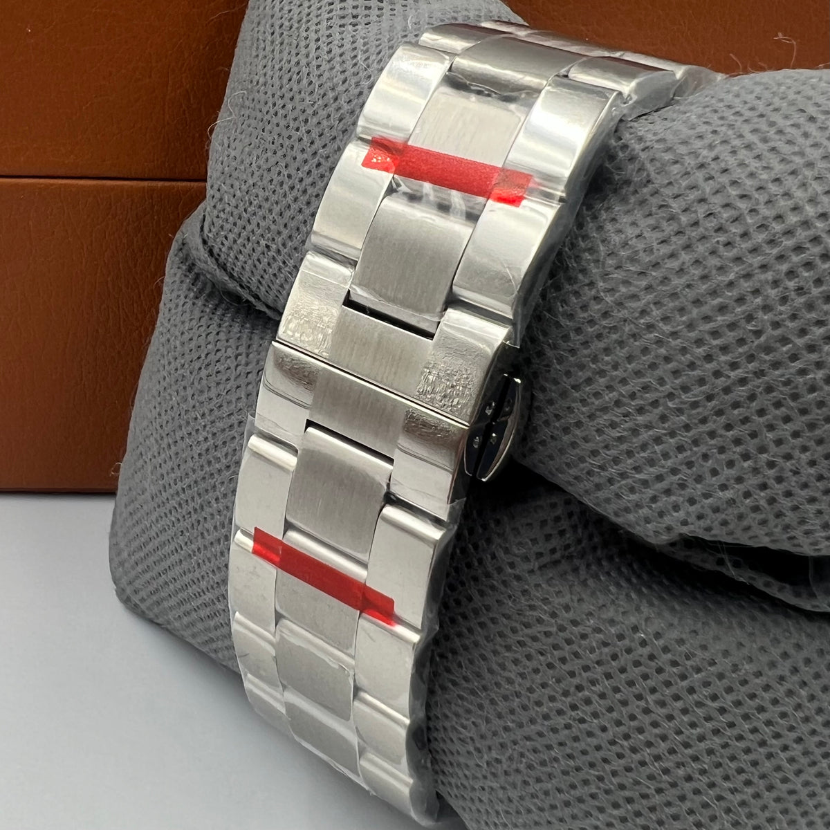 Omega Speedmaster Chronograph White Watch